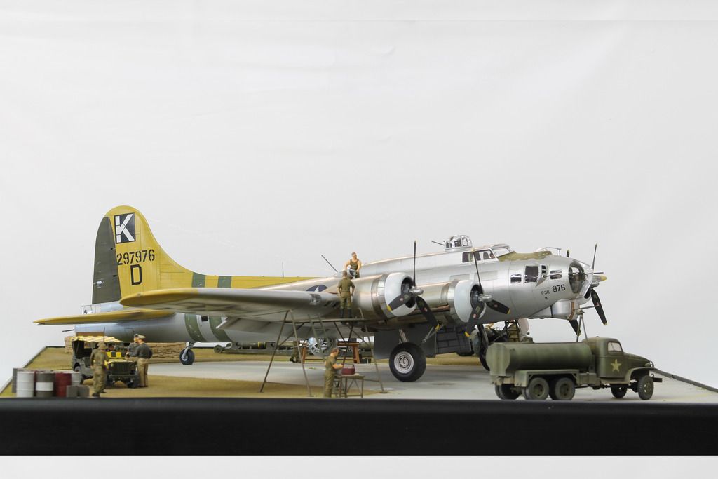 1/32 B-17G Diorama - Ready For Inspection - Aircraft - Britmodeller.com